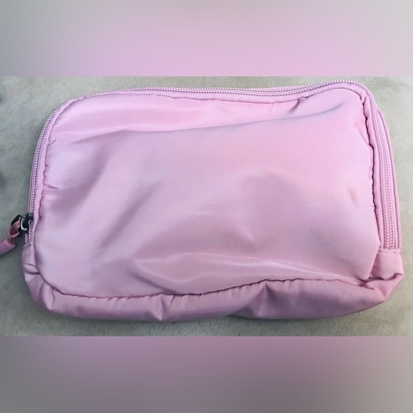 Women’s Pink Belt Bag Crossbody Fanny Pack - Picture 4 of 7